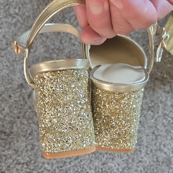 Elegant Gold Glitter Women's Heels ⭐️ ✨️  Size 43   ✨️  ⭐️ - Picture 5 of 8